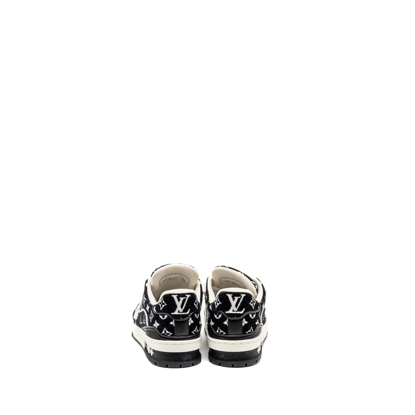 Louis Vuitton size 2.5 trainer sneaker black / white