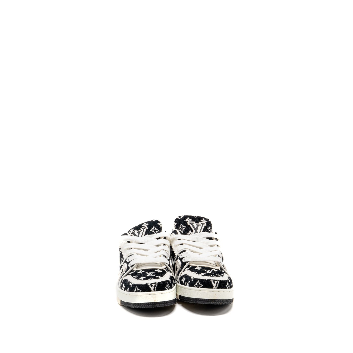 Louis Vuitton size 2.5 trainer sneaker black / white