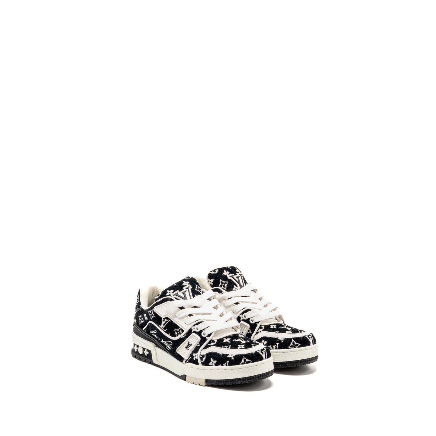 Louis Vuitton size 2.5 trainer sneaker black / white