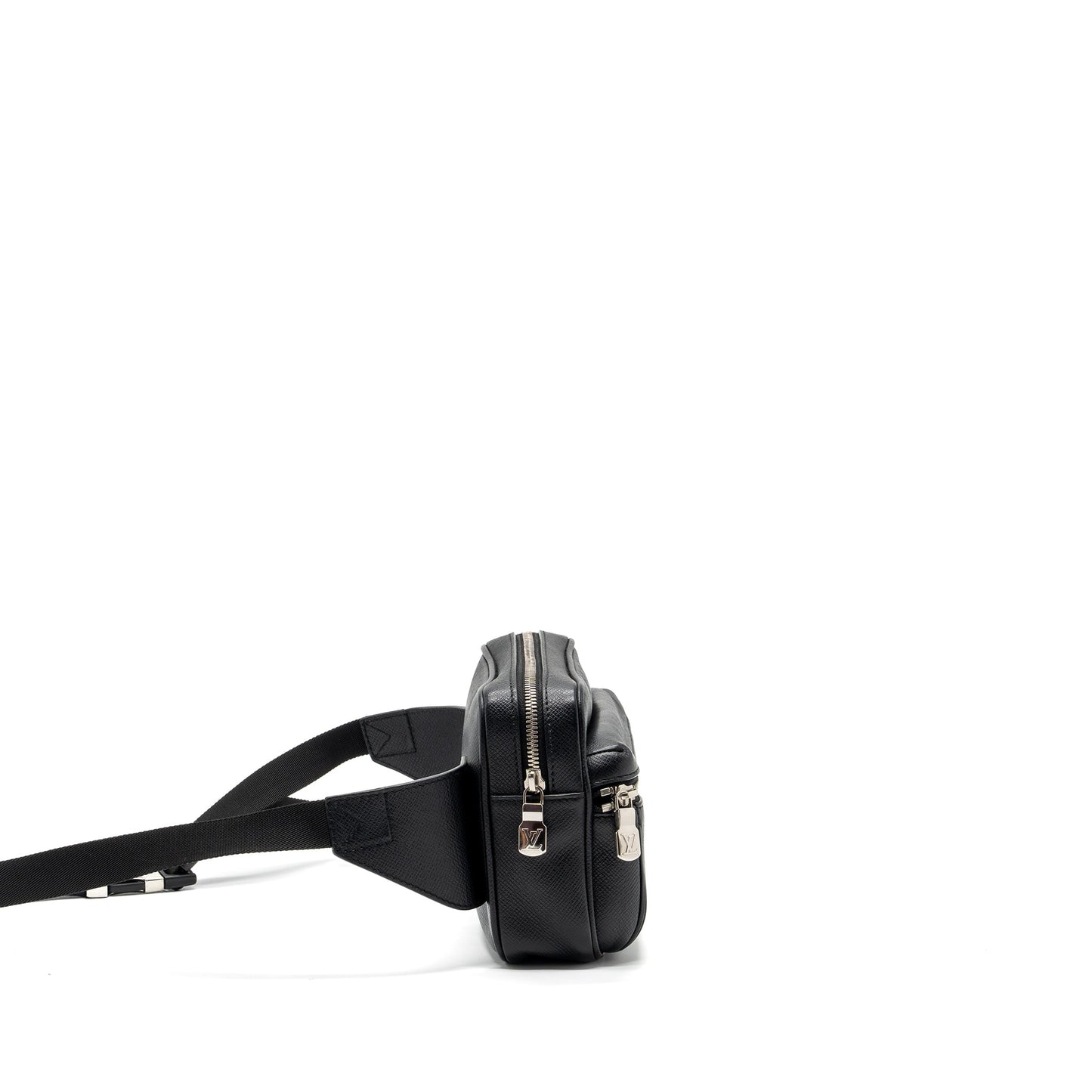 Louis Vuitton Taiga Bum Purse Outdoor Leather Black