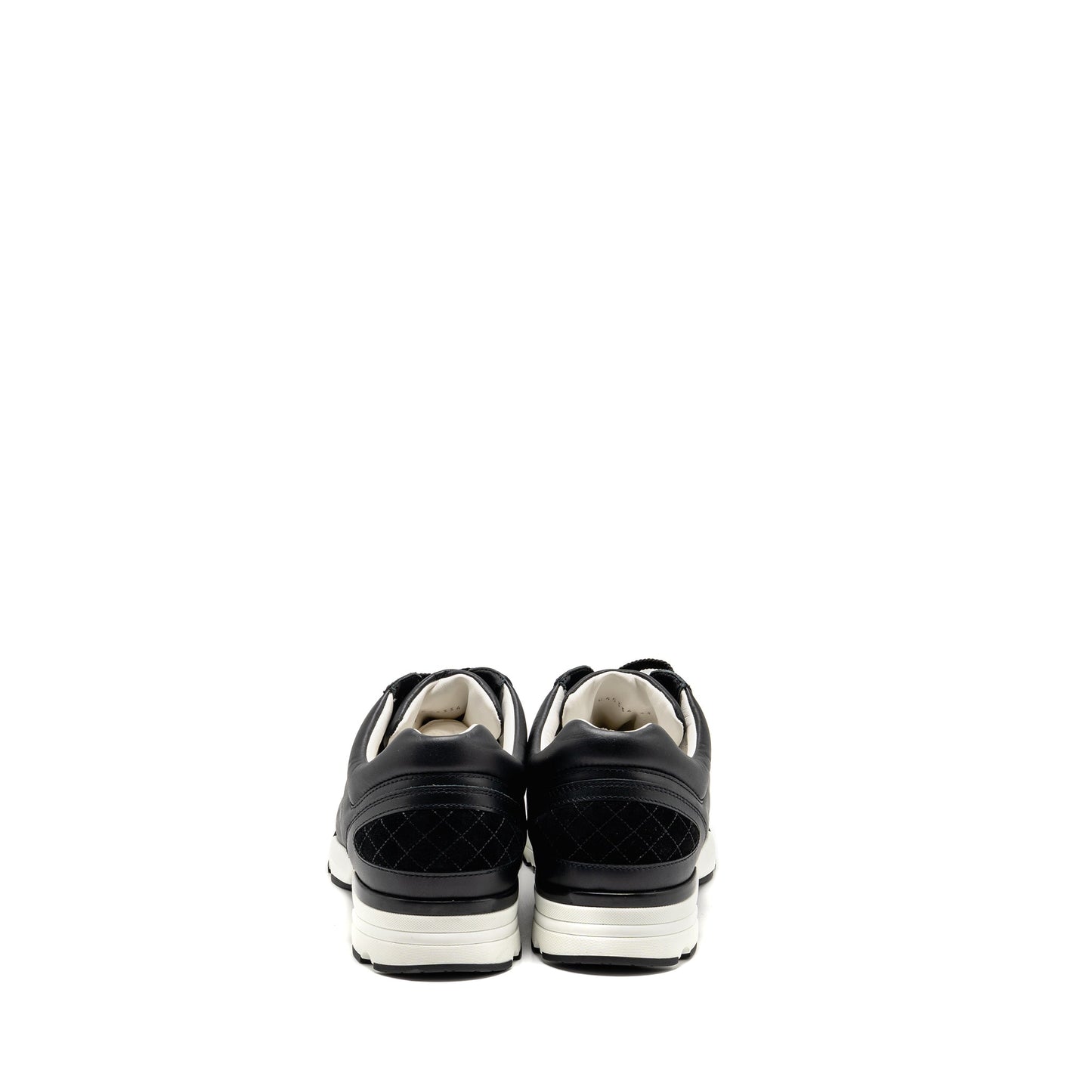 Chanel size 45 CC logo sneakers leather black / white