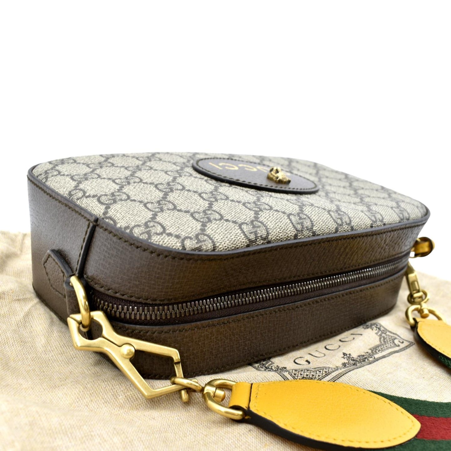 GUCCI Neo Vintage GG Supreme Canvas Messenger Bag Beige 476466