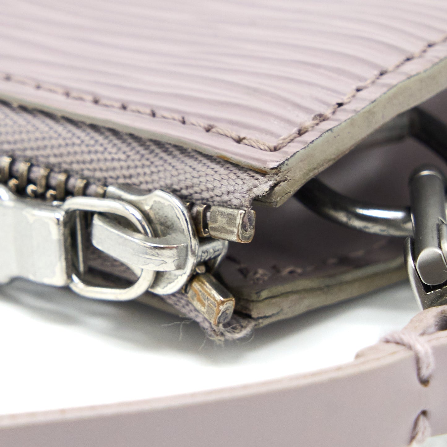 Louis Vuitton Vintage Pochette Epi Light Purple Brushed