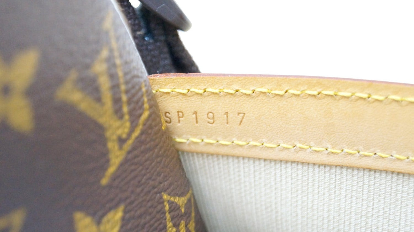 LOUIS VUITTON Reporter GM Monogram Canvas  Shoulder Bag