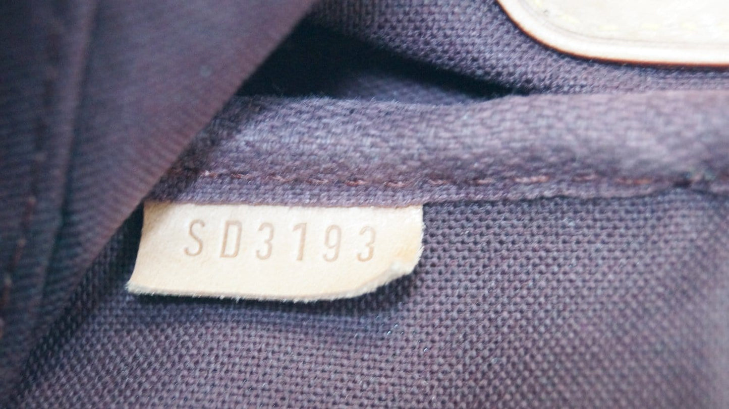LOUIS VUITTON Monogram Canvas Favorite MM Crossbody Bag