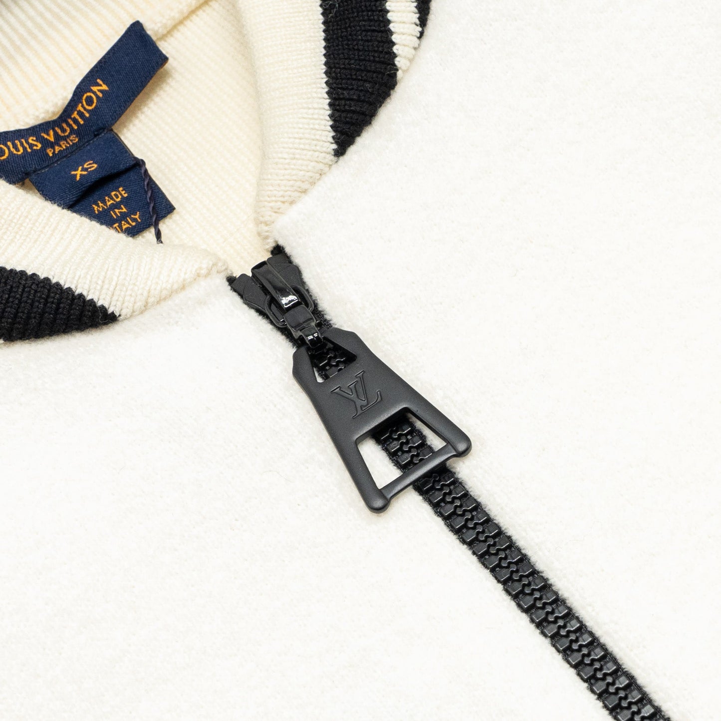 Louis Vuitton size Long-sleeved Zip jacket wool/ cotton White