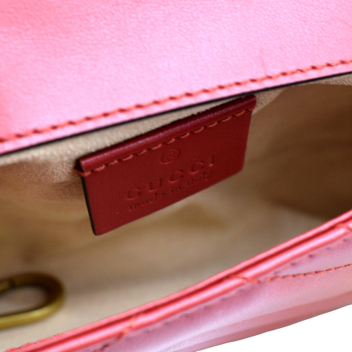 GUCCI GG Marmont Super Mini Matelasse Leather Crossbody Bag Red 476433