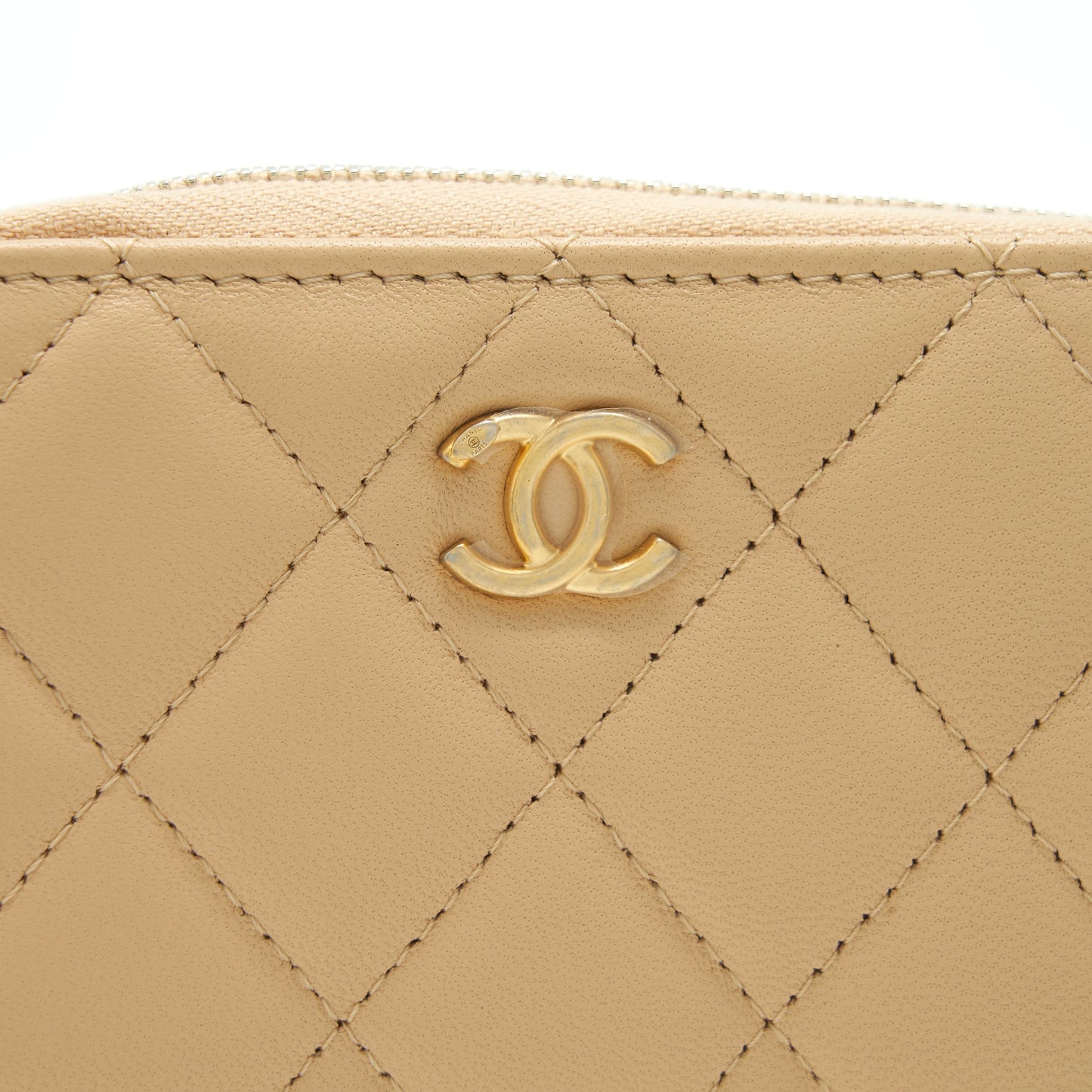 Chanel 22C Pearl Crush Card Holder With Chain Beige GHW