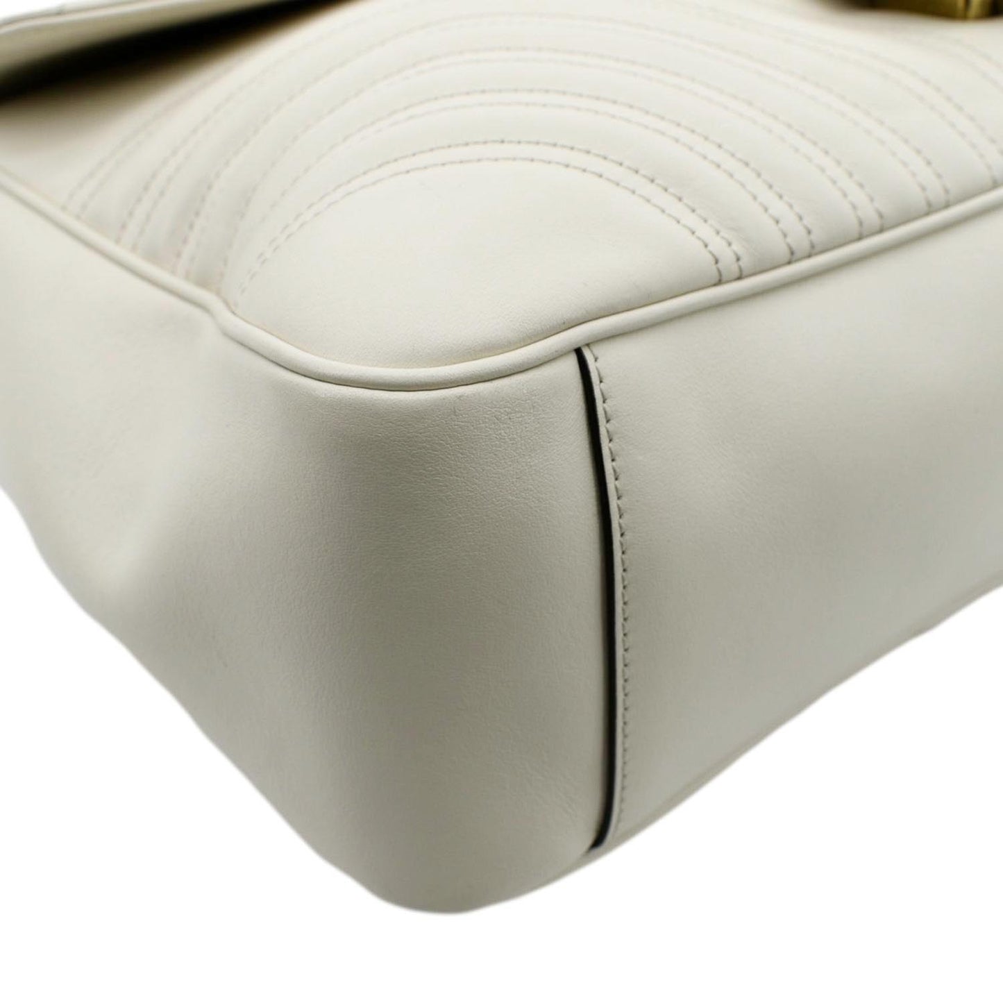 GUCCI  GG Marmont Large Matelasse Leather Shoulder Bag White 498090