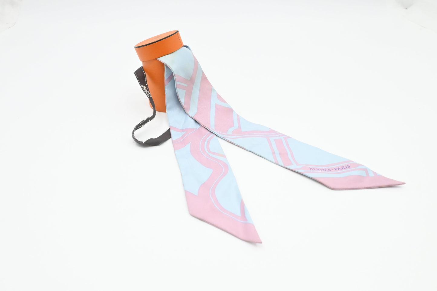Hermes 'Les Coupes Tattoo' Twilly in Pale Blue and Pink Silk