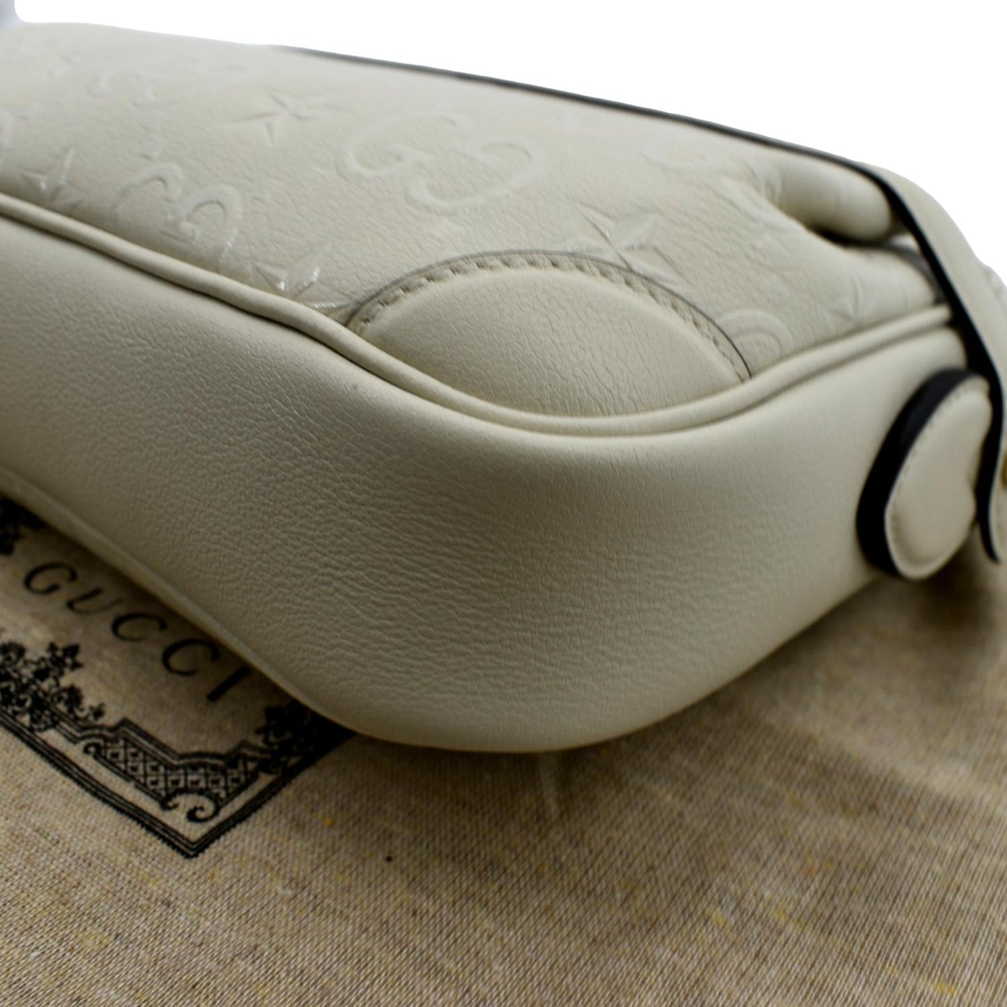 GUCCI GG Star Leather Crossbody Bag Beige 675776