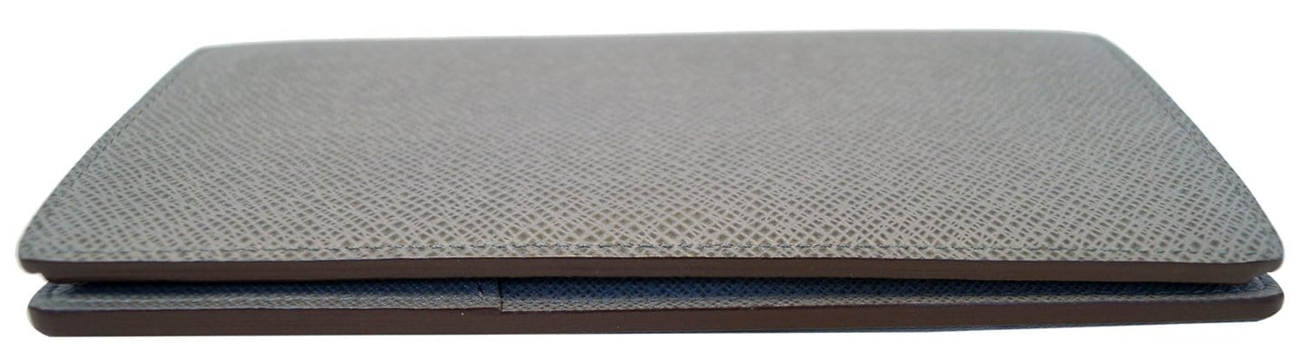 LOUIS VUITTON Brazza Glacier Taiga Leather Wallet
