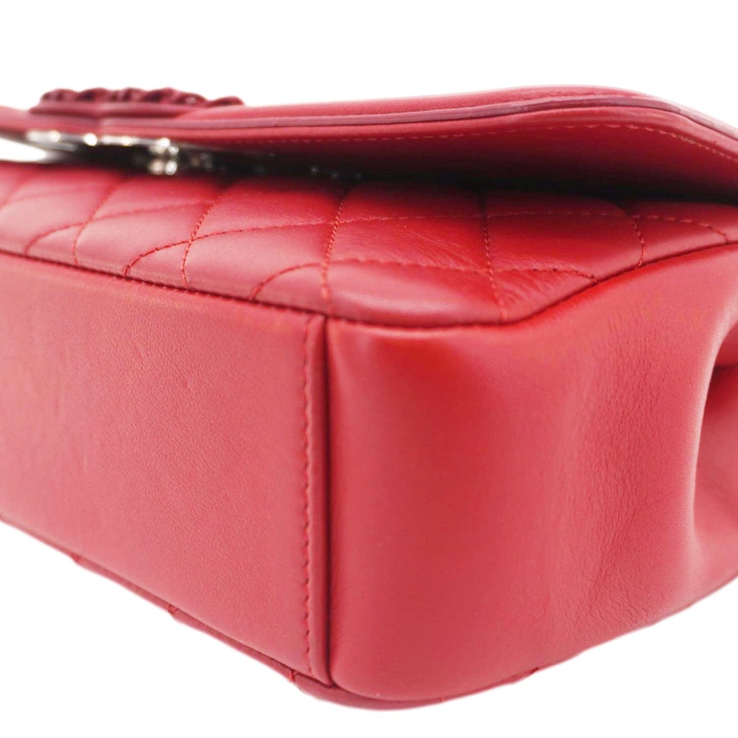 CHANEL CC Filigree Medium Flap Caviar Leather Crossbody Bag Red