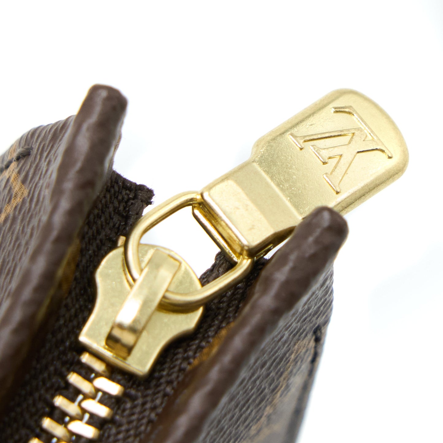 Louis Vuitton Toiletry Pochette 26 Monogram Canvas