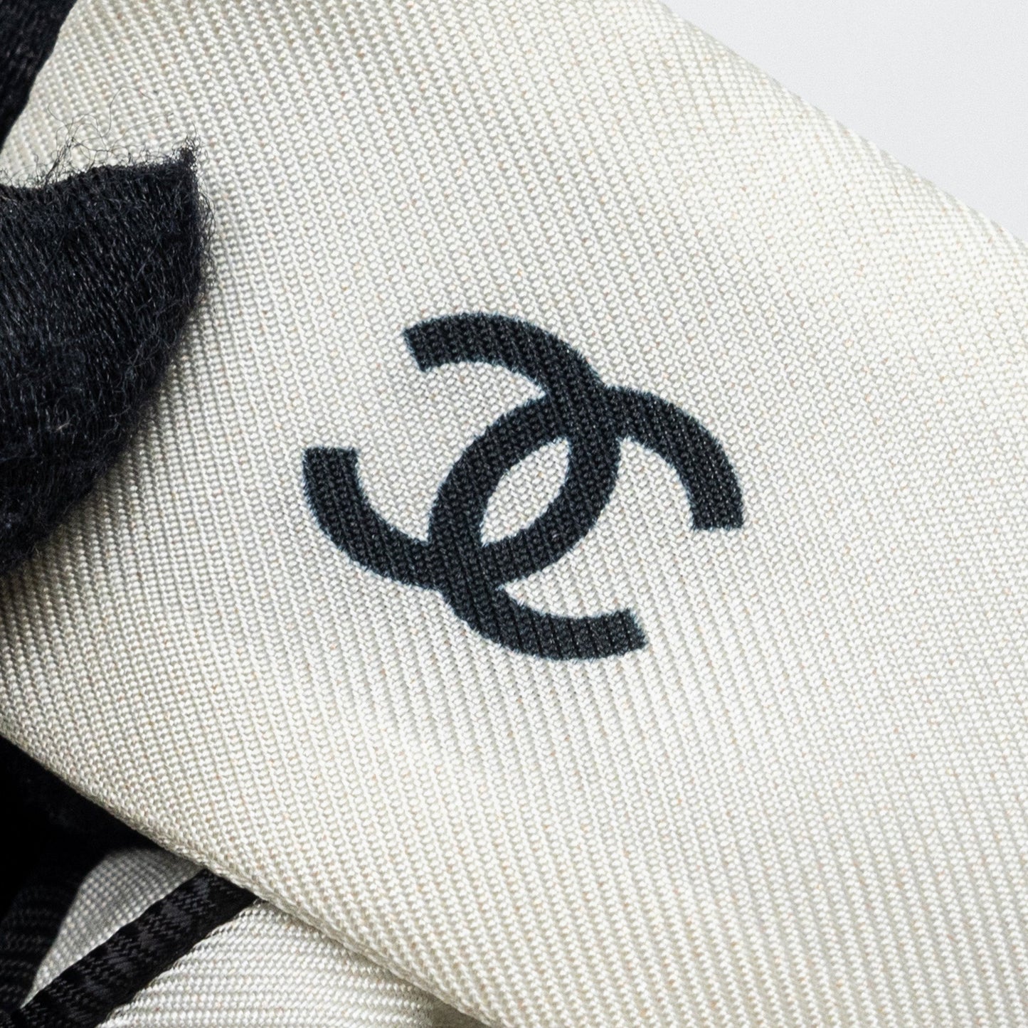 Chanel 23p Hair tie Silk Twill Black/White