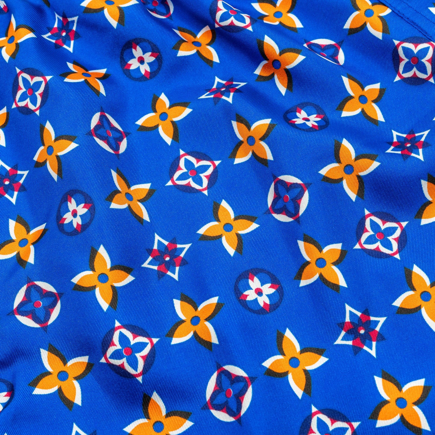 Louis Vuitton Size 34 Monogram Shorts Silk Blue/Multicolour