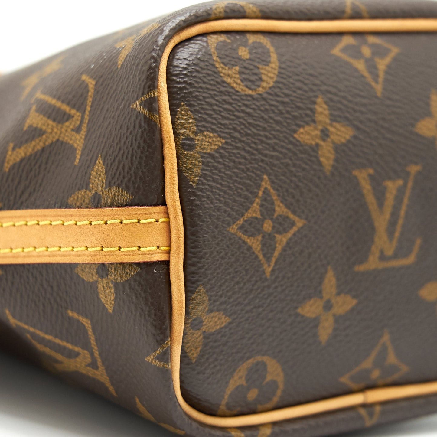Louis Vuitton NANO NOE