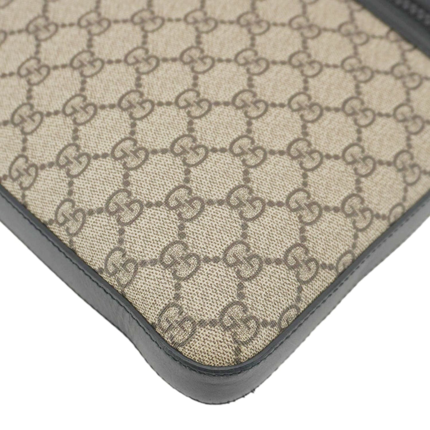 GUCCI Front Zip Medium GG Canvas Messenger Bag Beige 406974