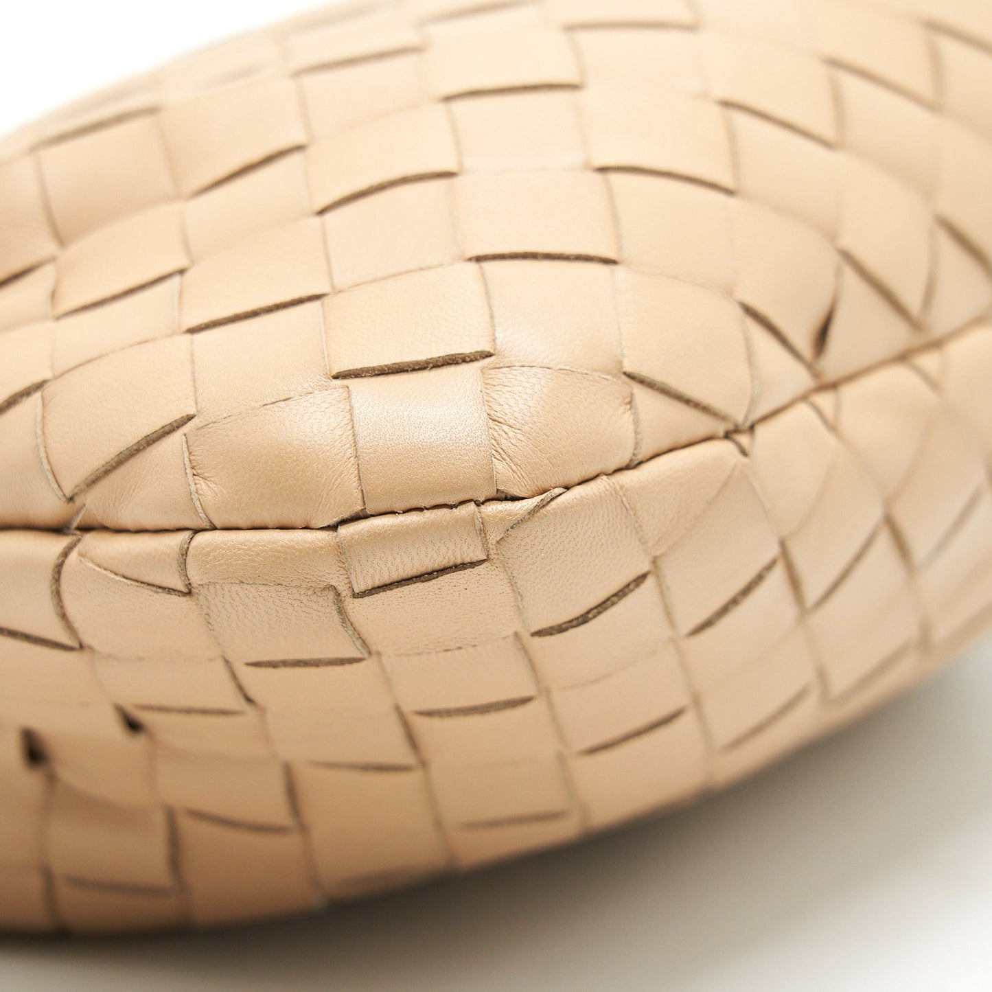 BOTTEGA VENETA THE MINI JODIE IN BEIGE