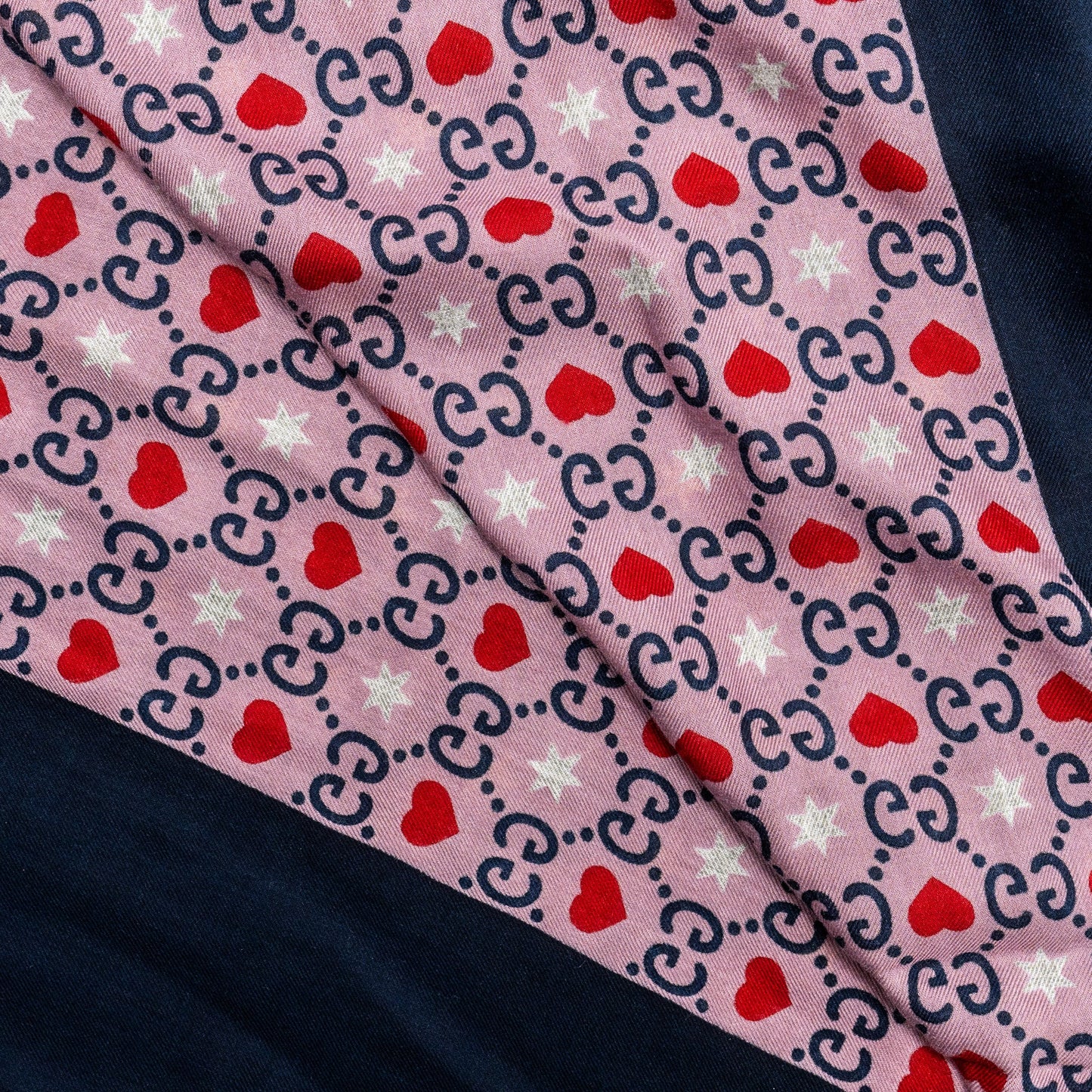 Gucci Silk Wool Scarf Supreme/Heart Printed Multicolour