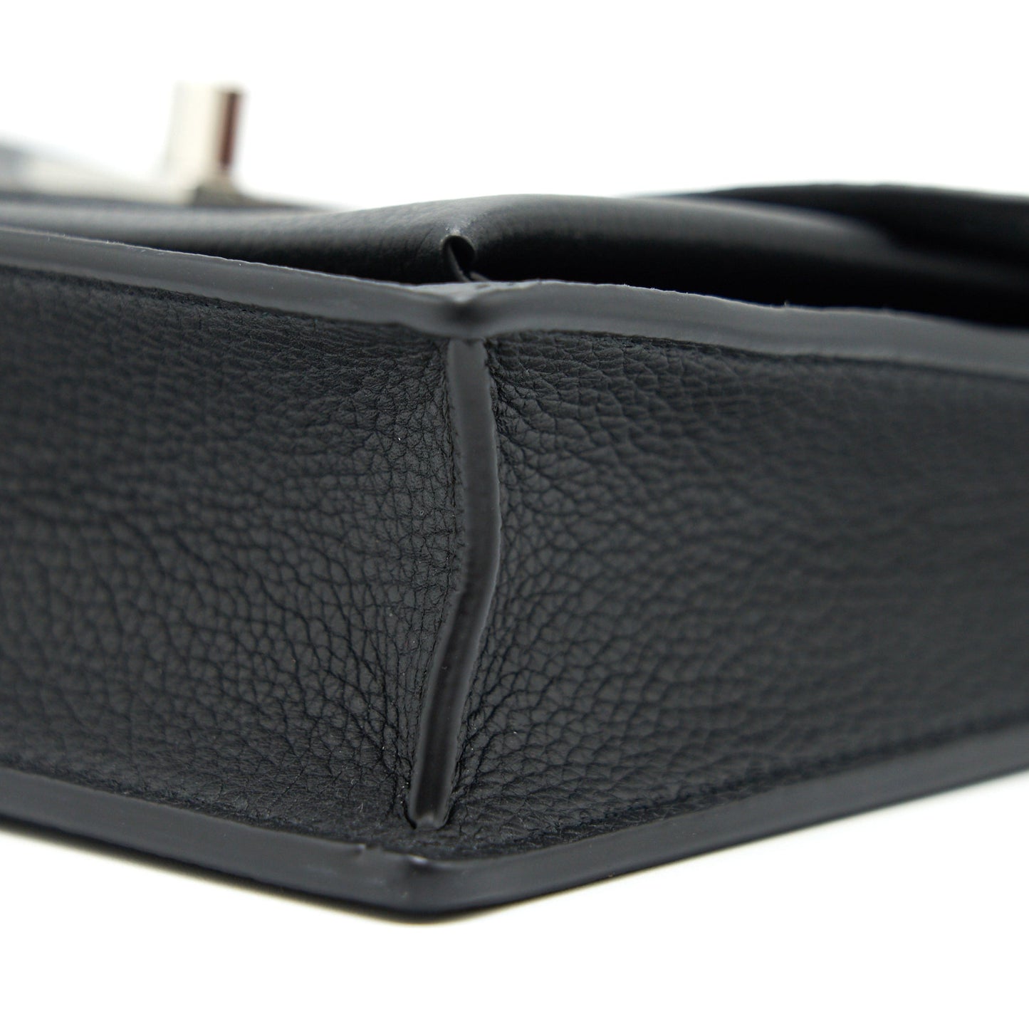 LOUIS VUITTON MYLOCKME Chain Pochette In Black