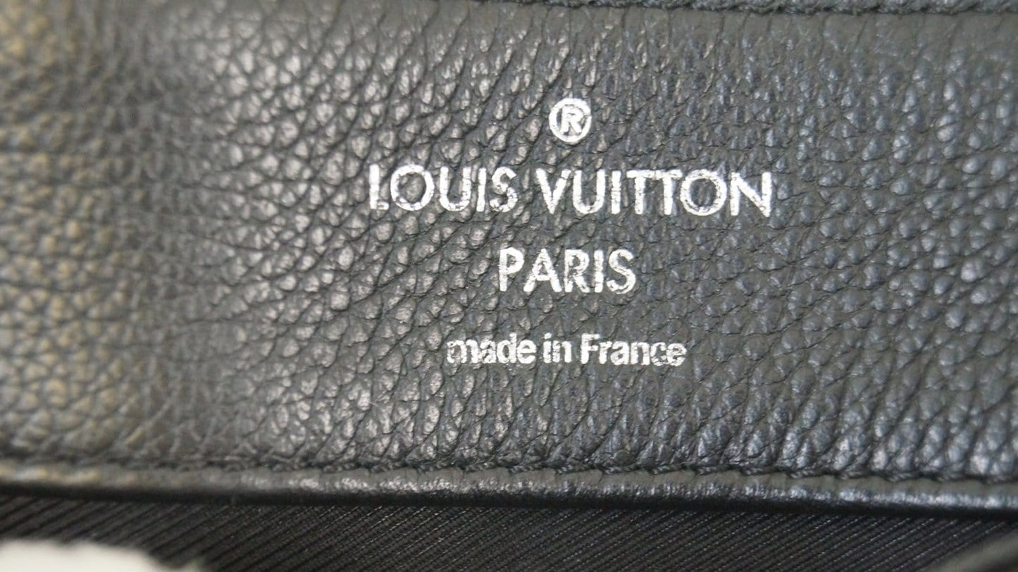 LOUIS VUITTON Vanille Noir Lockme II Shoulder Bag - Final Call