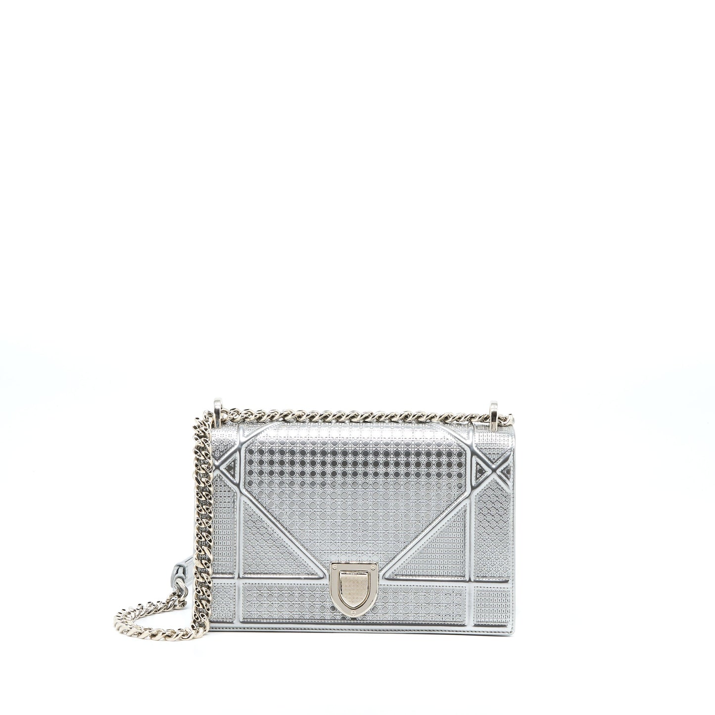 Dior Medium Diorma Purse In Metallic Silver