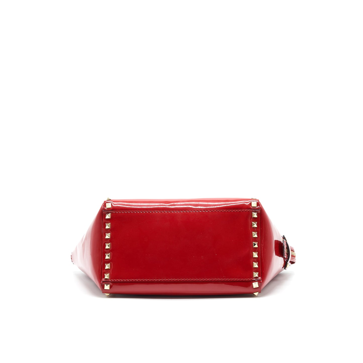 VALENTINO ROCKSTUD SMALL PAGOTA in patent Red