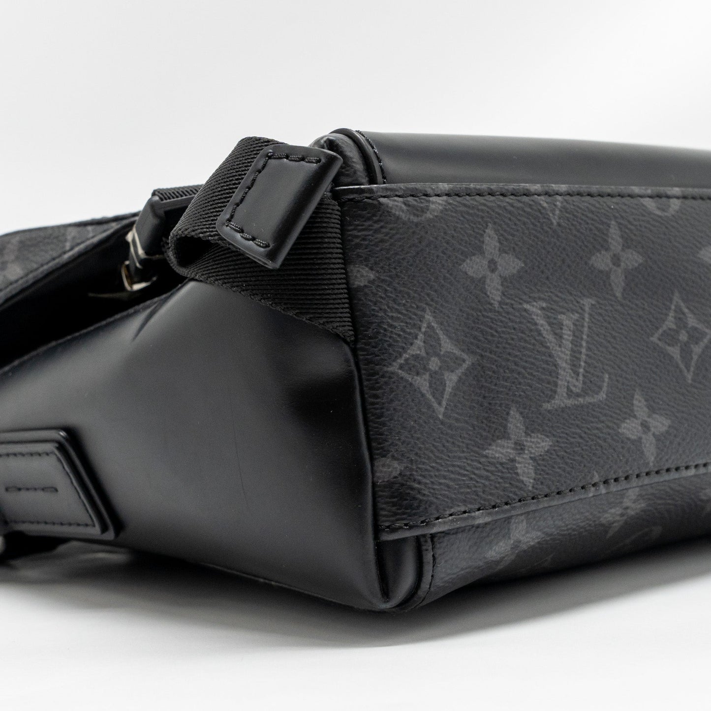 Louis Vuitton Messenger Voyager Monogram Canvas Black