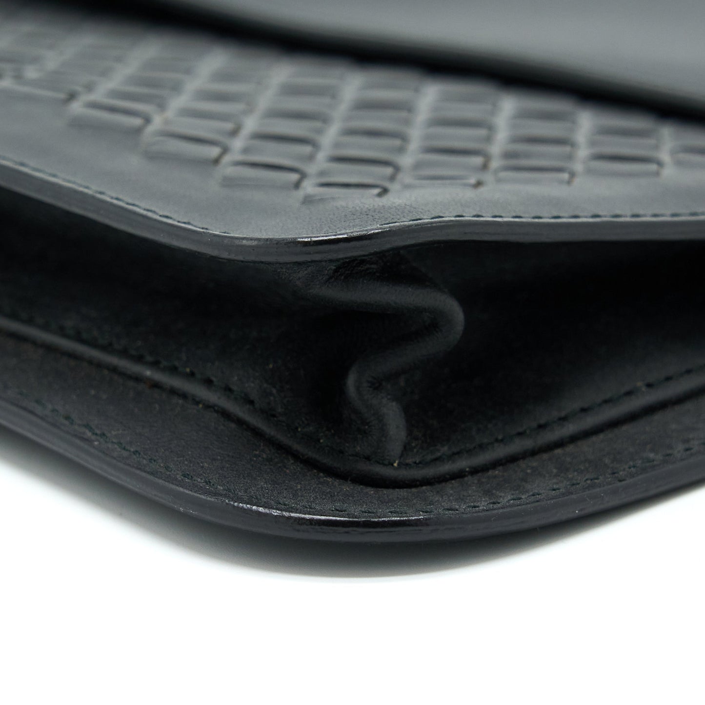Bottega Veneta Menâs Pouch Intrecciate Black With Black Hardware