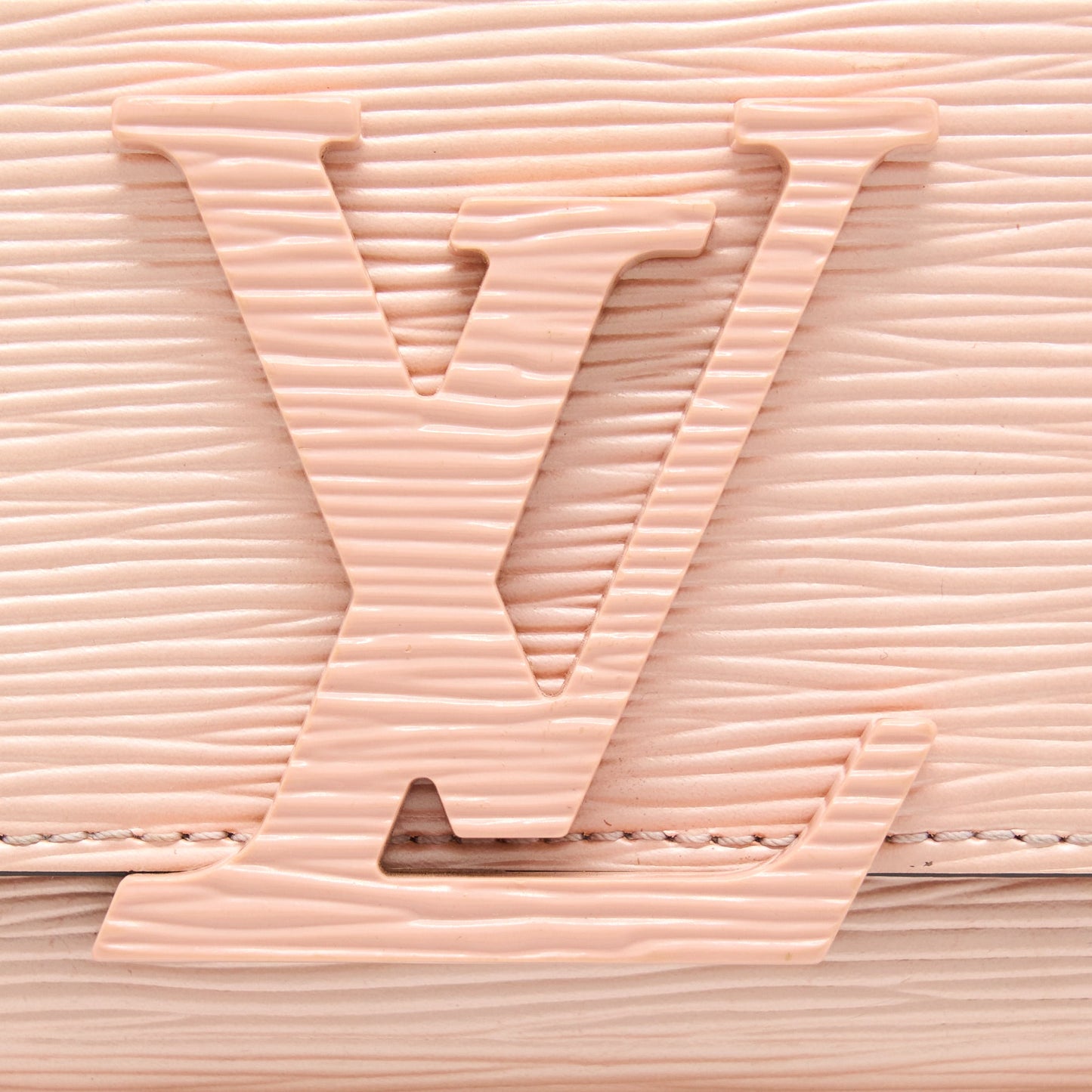 Louis Vuitton Louise Clutch Epi Light Pink