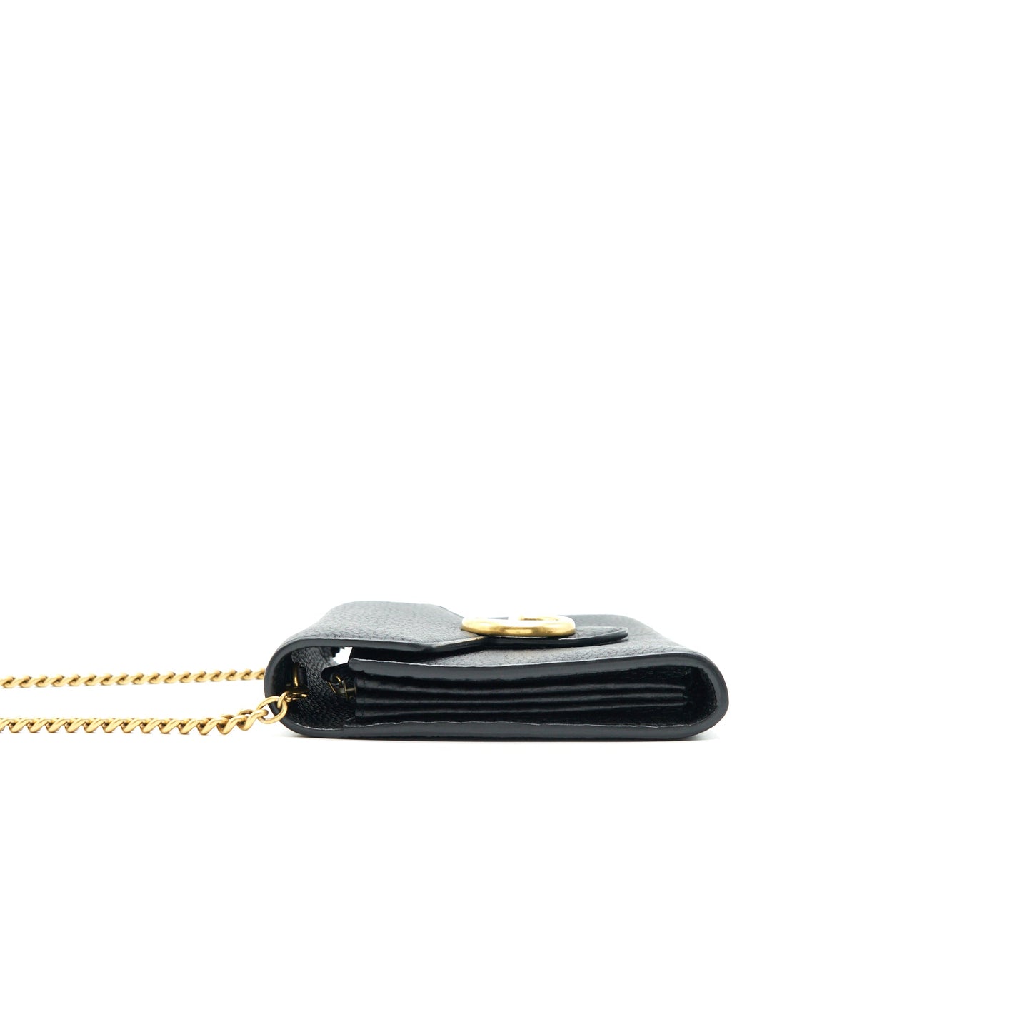 Gucci Grained Calfskin Logo Wallet on Chain with