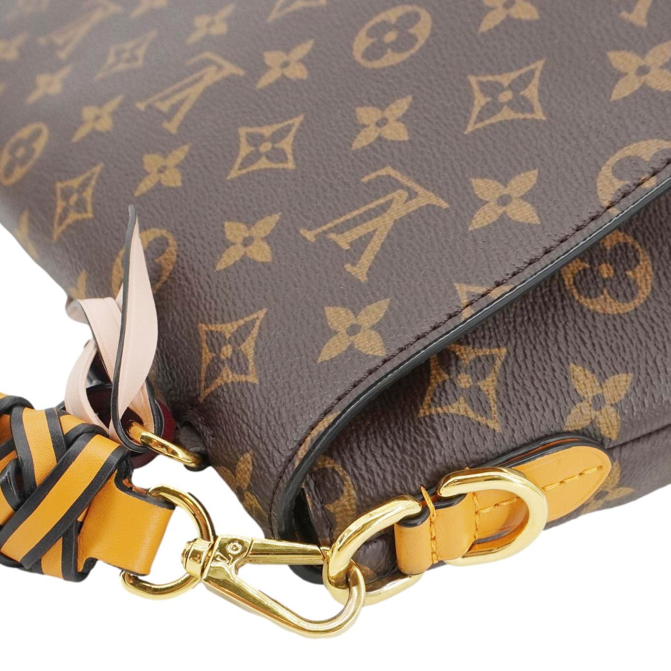 LOUIS VUITTON Beaubourg MM Monogram Canvas Shoulder Bag Brown