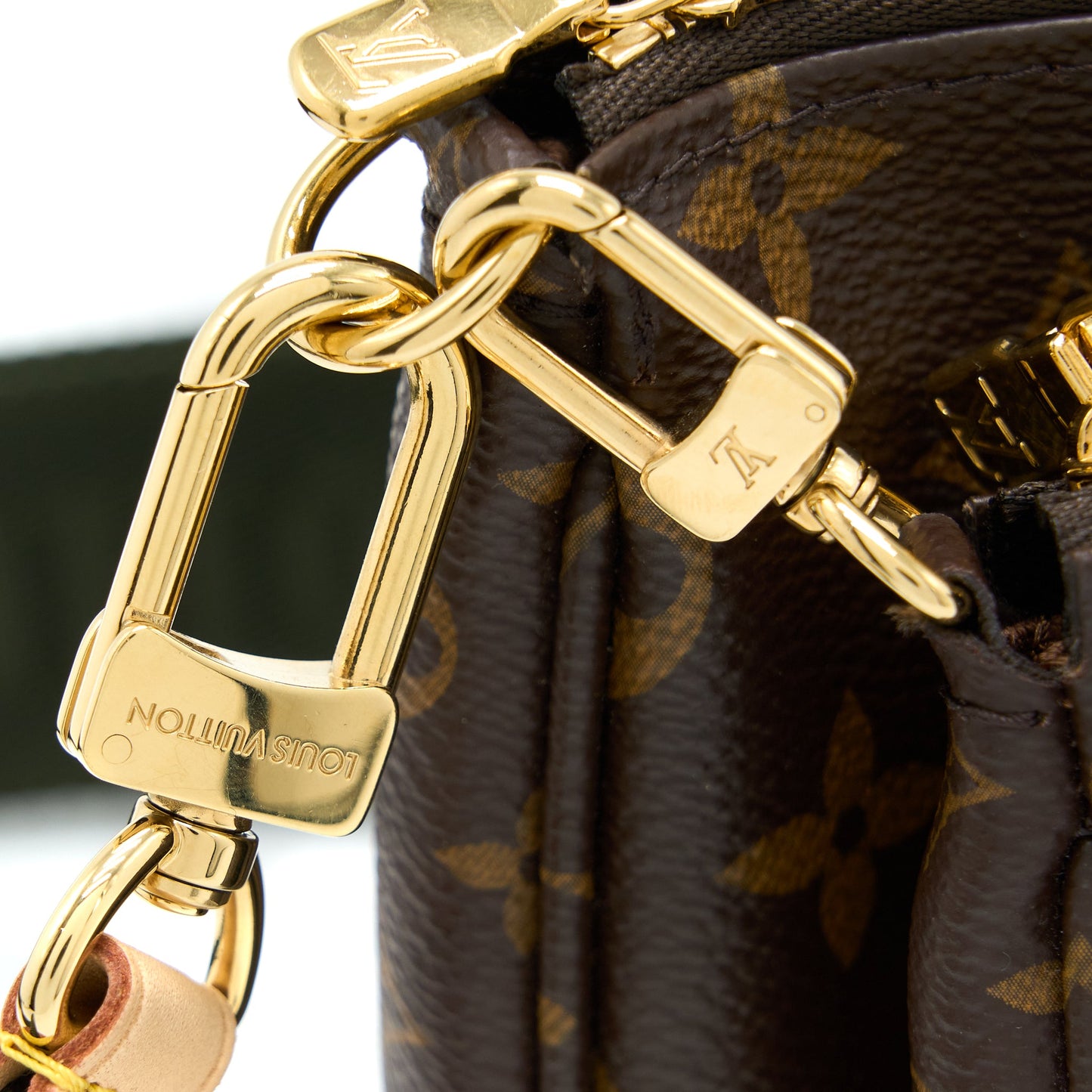 Louis Vuitton Multi Pochette Accessories Monogram Canvas Khaki Strap (New Version)