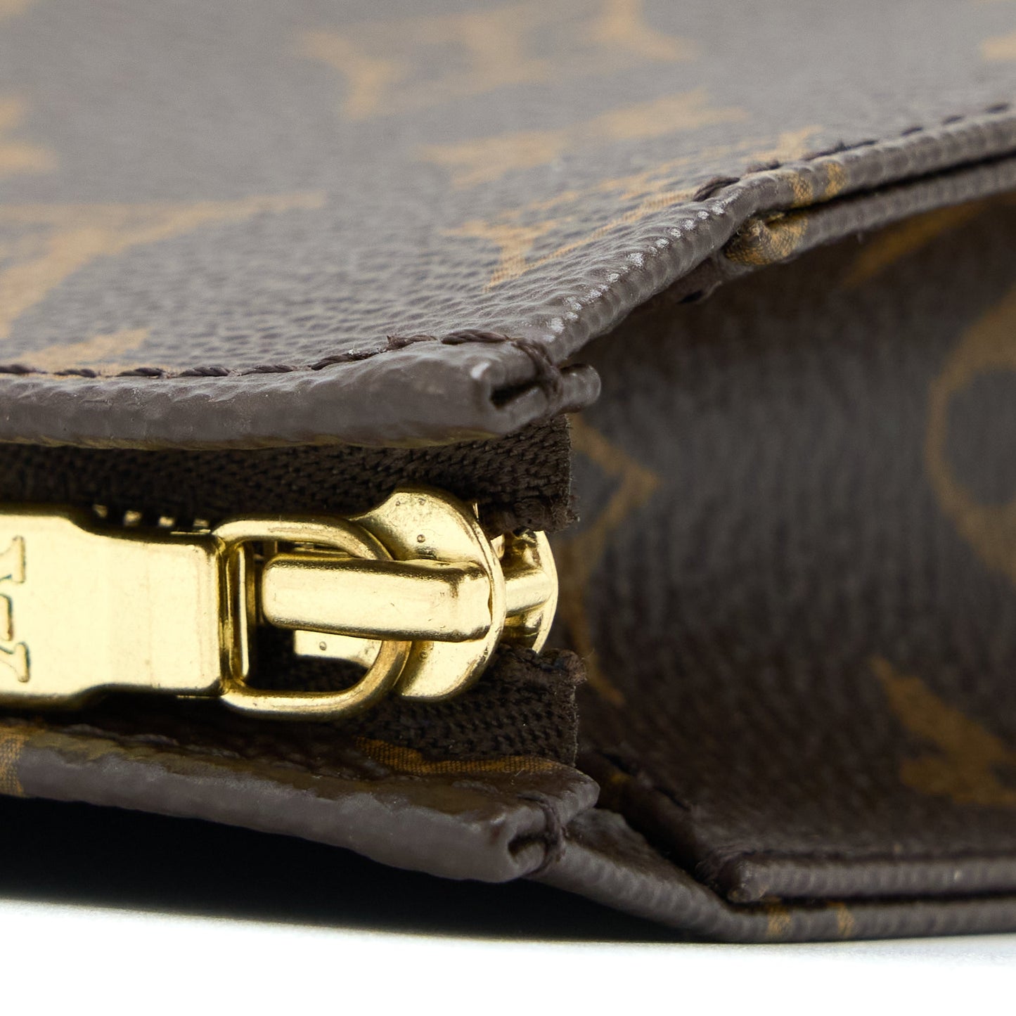 Louis Vuitton Toiletry Pochette 26 Monogram Canvas