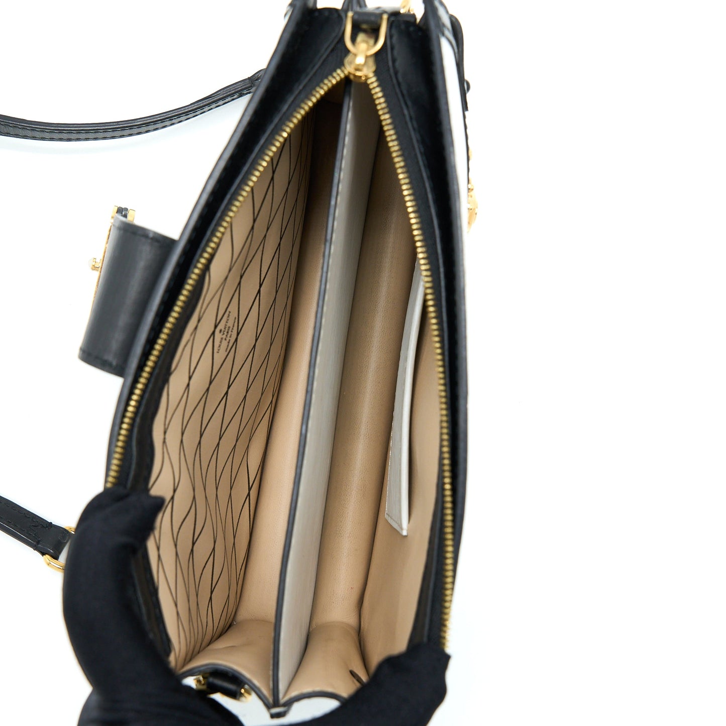 Louis Vuitton Trunk Clutch Epi Black/White