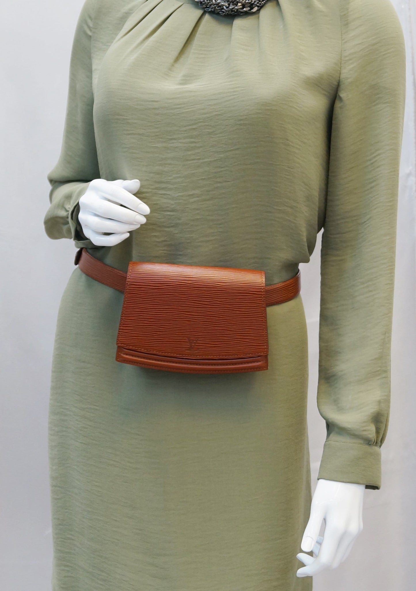 LOUIS VUITTON Epi Pochette Ceinture Tilsitt Waist Bag Brown