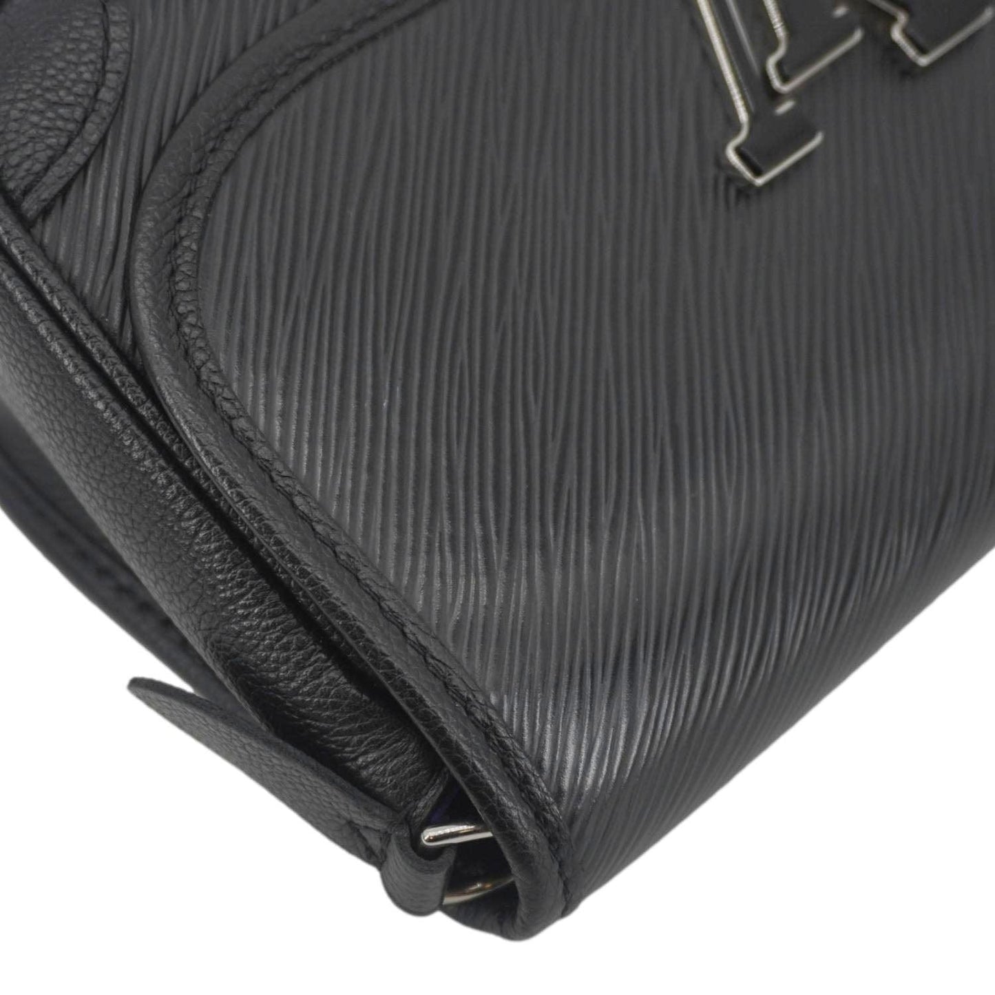 LOUIS VUITTON Buci Epi Leather Shoulder Bag Black