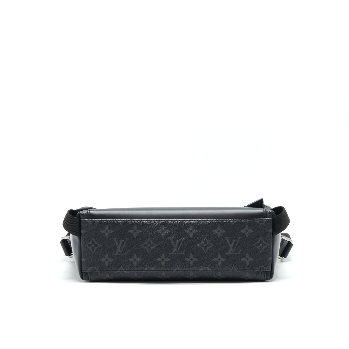 LOUIS VUITTON MESSENGER VOYAGER MONOGRAM