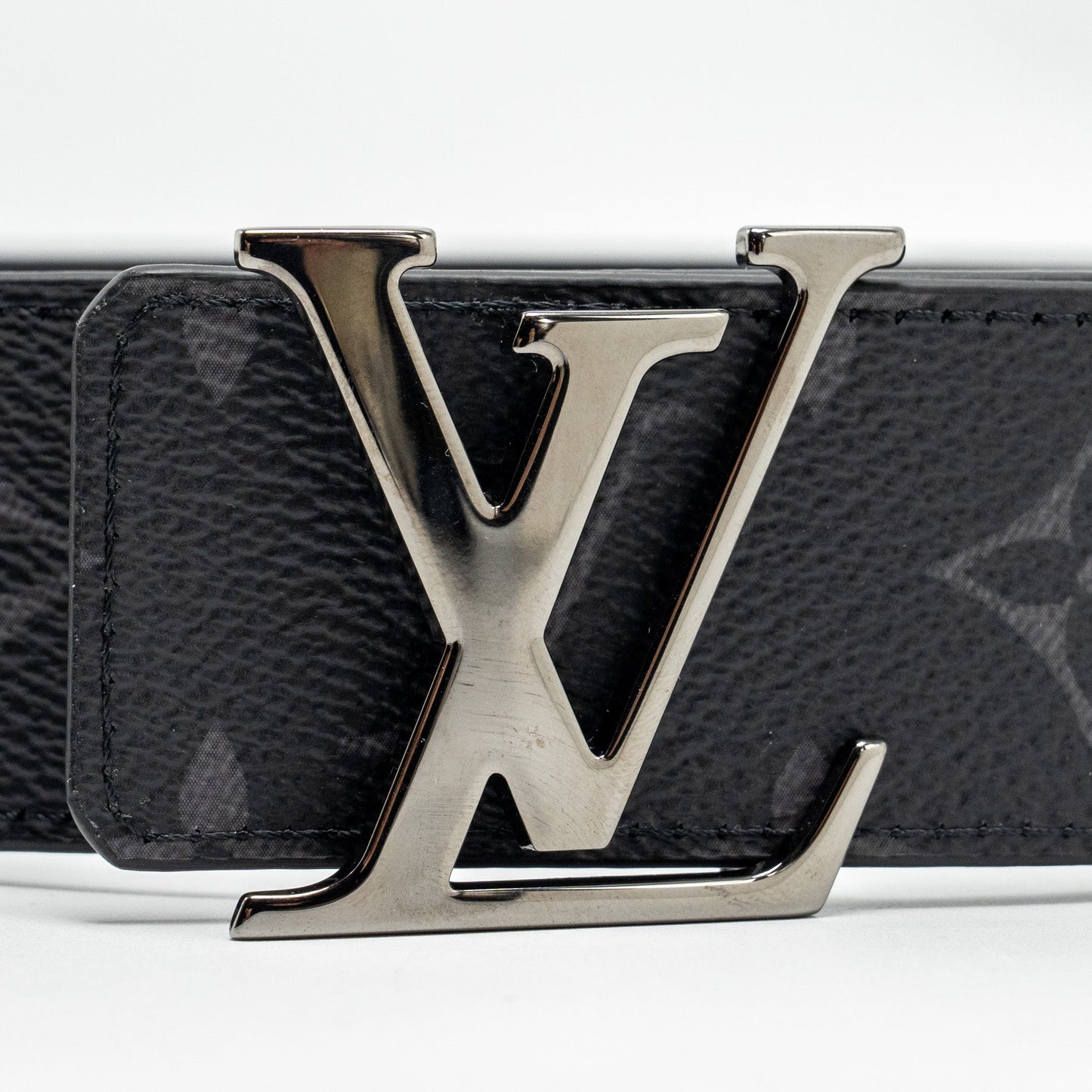 Louis Vuitton size 95 Initiales 40mm reversible belt black with dark ruthenium buckle