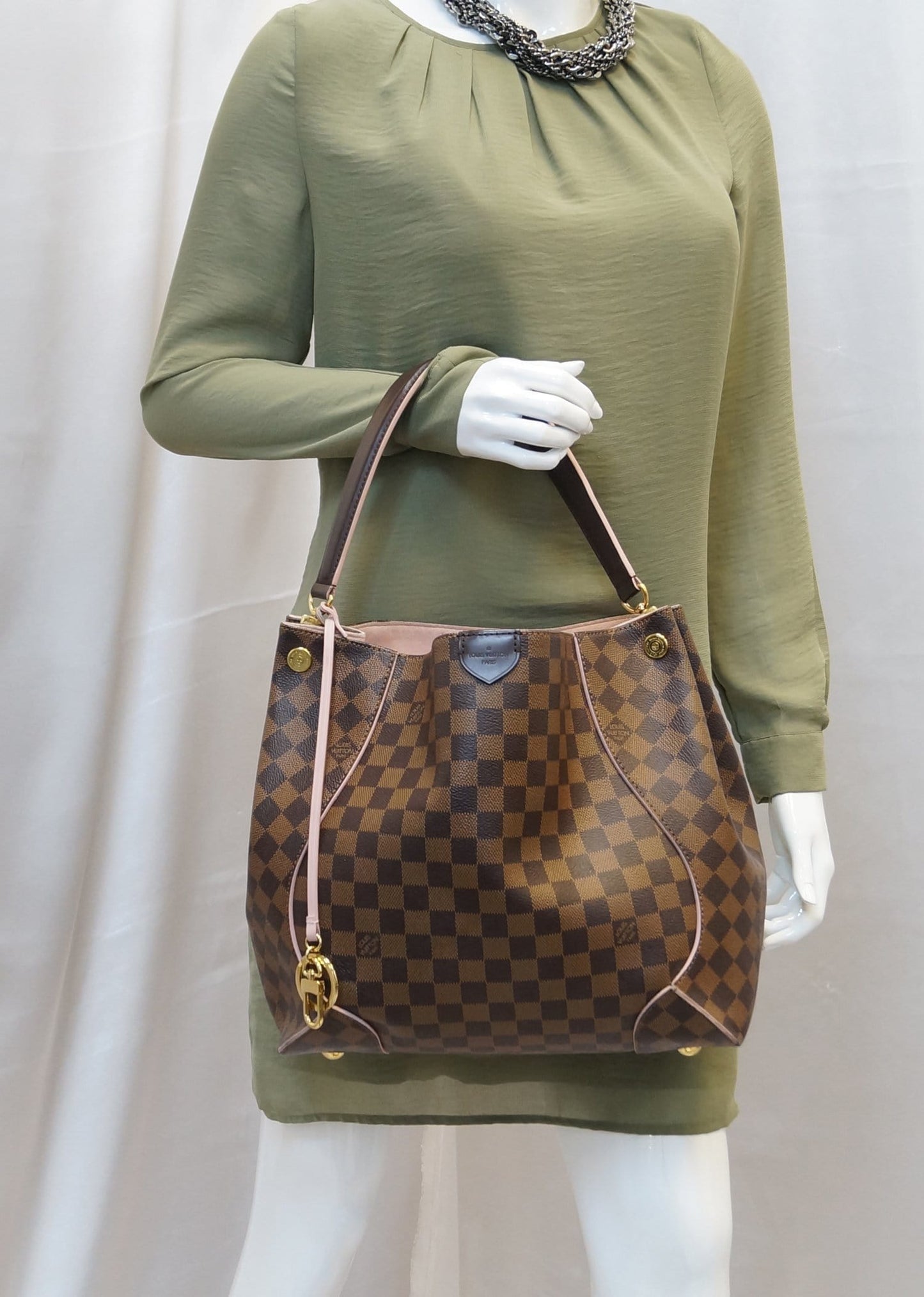 LOUIS VUITTON Caissa Damier Ebene Hobo Bag Rose Ballerine