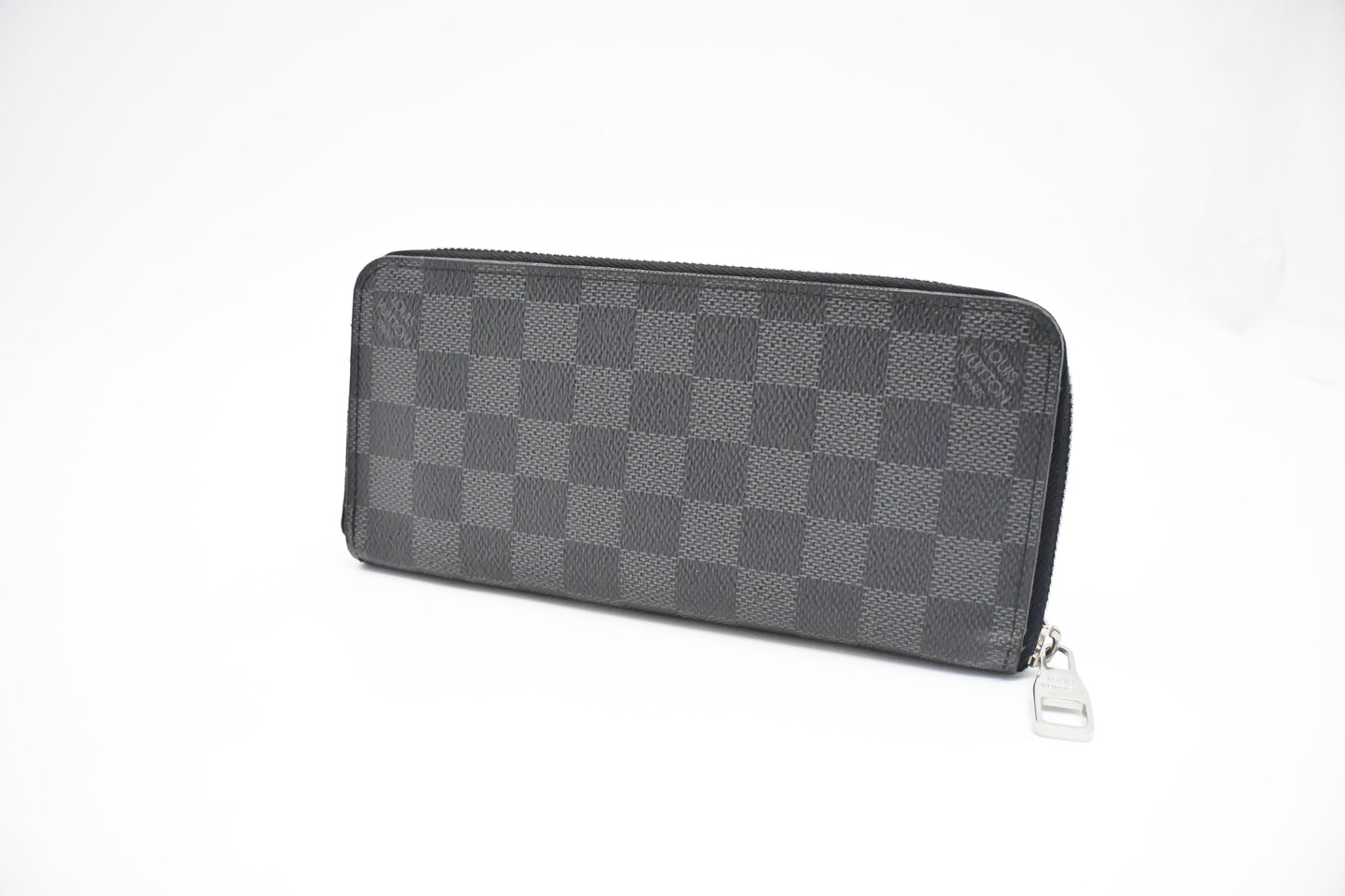 Louis Vuitton Vertical Zippy Wallet in Damier Graphite Canvas