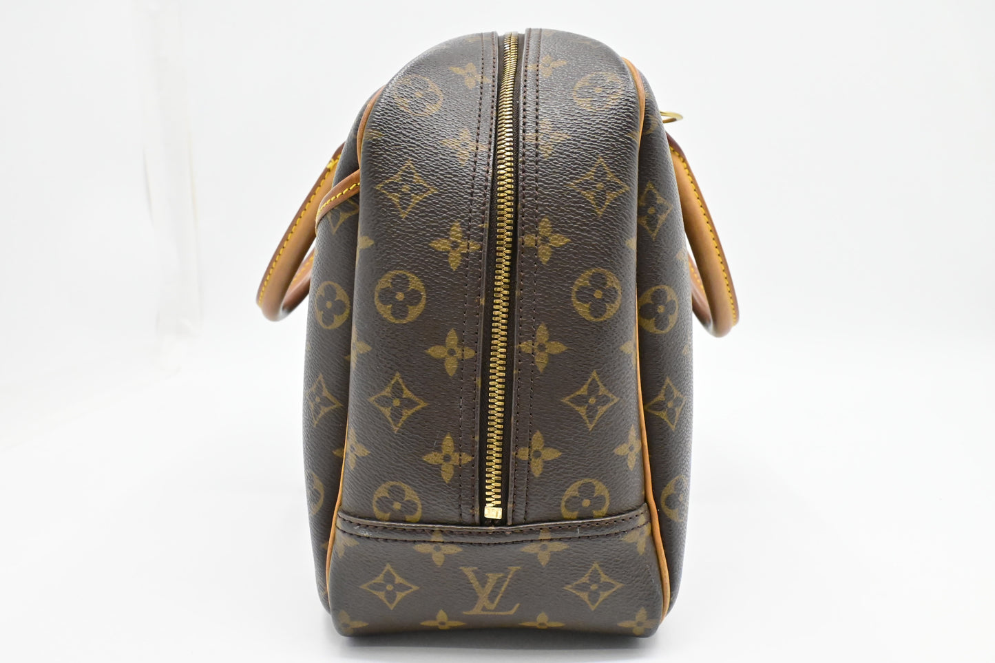 Louis Vuitton Deauville in Monogram Canvas
