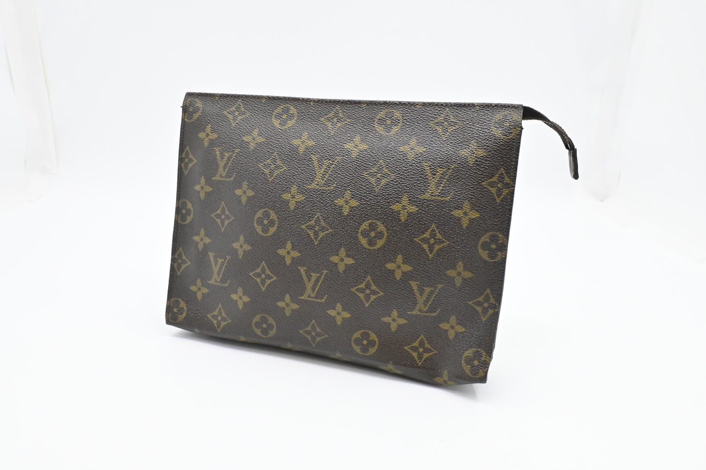Louis Vuitton Toiletry 26 in Monogram Canvas