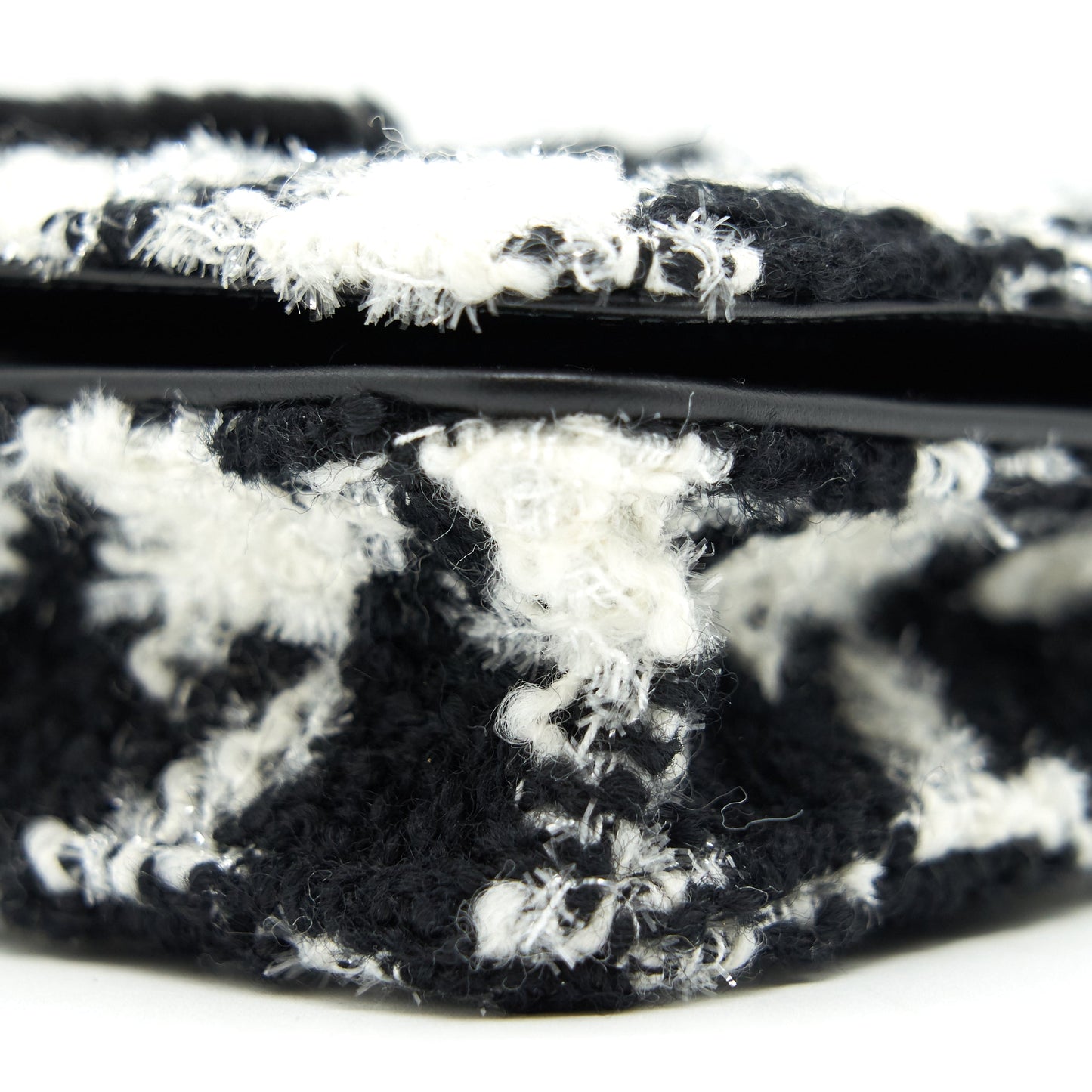 Chanel Houndstooth Tweed Wallet On Chain Black/ White