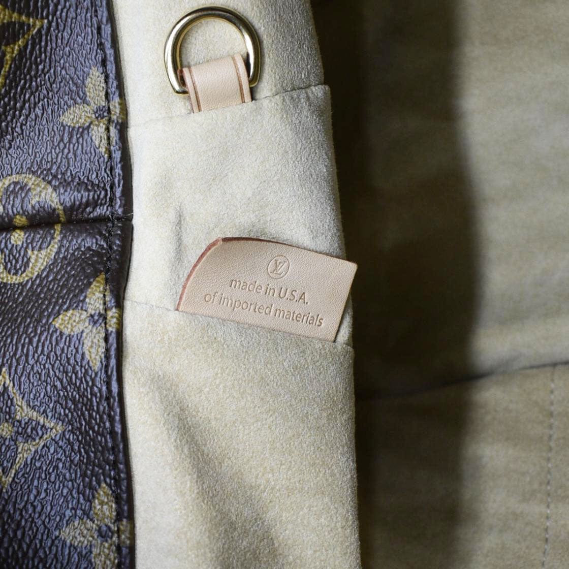 LOUIS VUITTON  Artsy MM Monogram Canvas Hobo Bag Brown