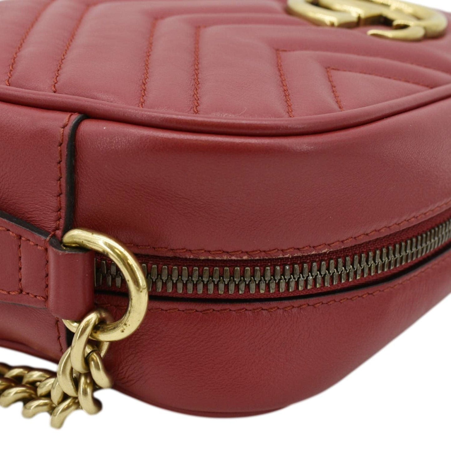 GUCCI GG Marmont Small Matelasse Chevron Leather Crossbody Camera Bag Red 447632