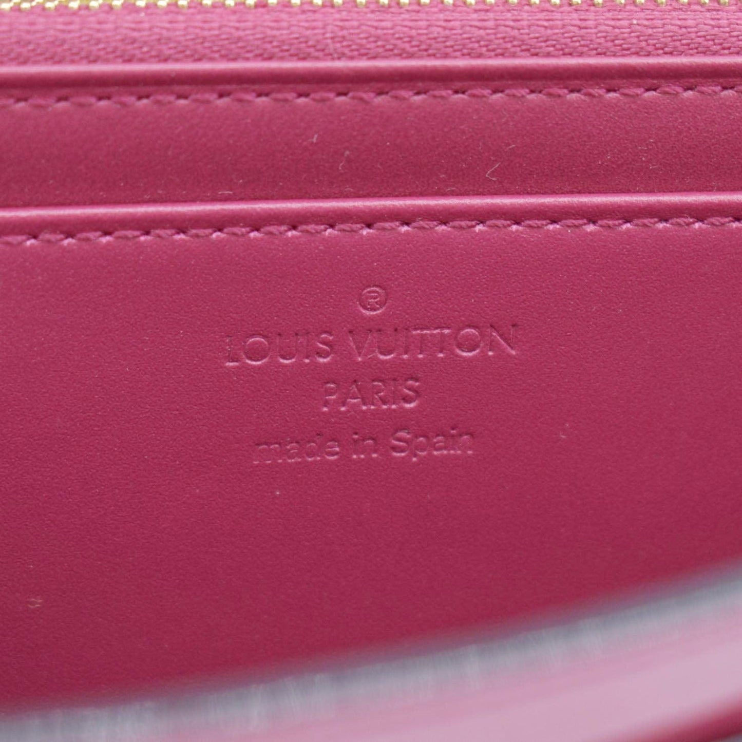 LOUIS VUITTON Louise Vernis Leather Long Wallet Red
