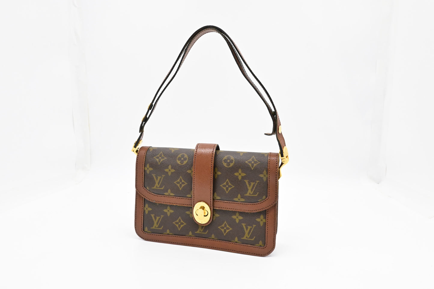 Louis Vuitton Sac VendÃ´me in Monogram Canvas