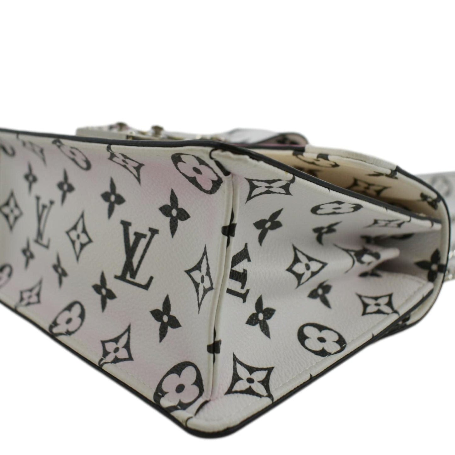LOUIS VUITTON Wynwood Monogram Vernis Leather Crossbody Bag Beige